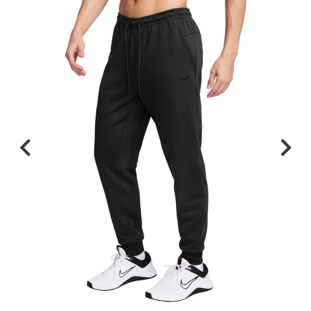 Nike Men's Black Jogger Sweatpants